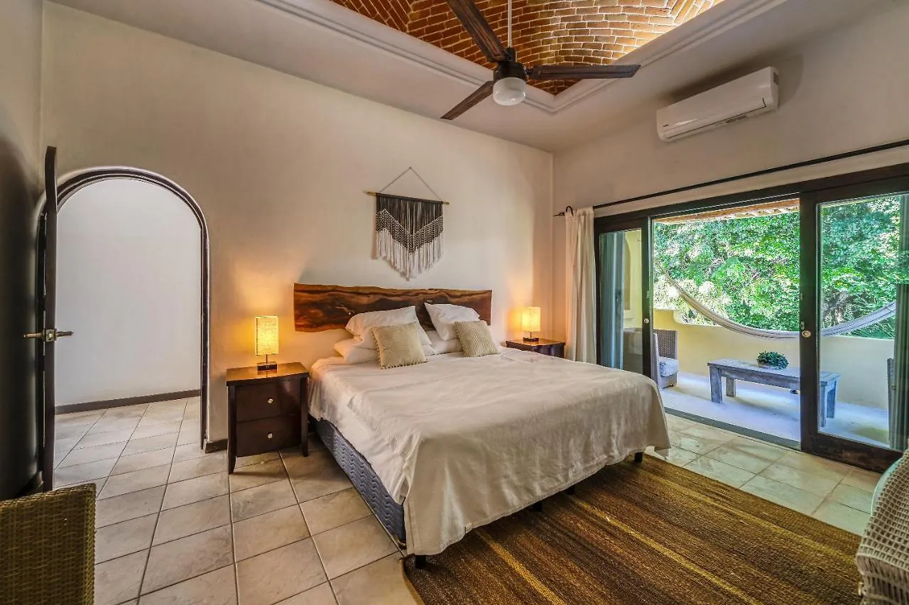Beautiful House In Playacar 4 Bedrooms Beach Tennis Ac Playa del Carmen Holiday home